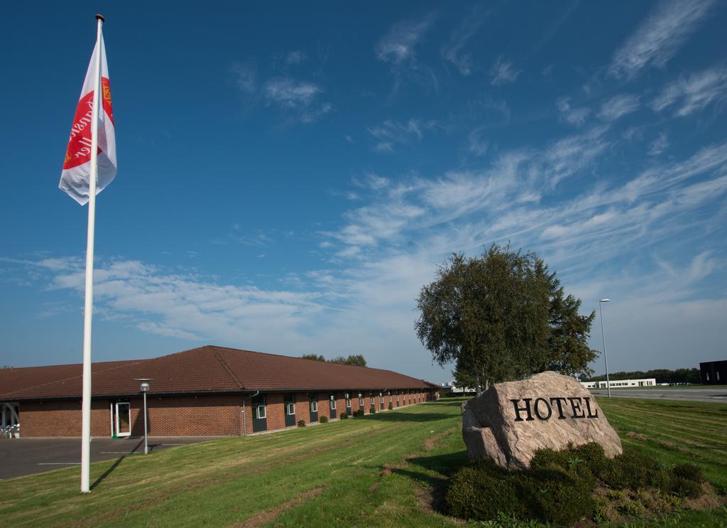 Hotel Lynggaarden Herning Exterior photo
